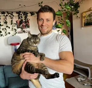 Photo from Mission Meow's post "Cat Amazing!"